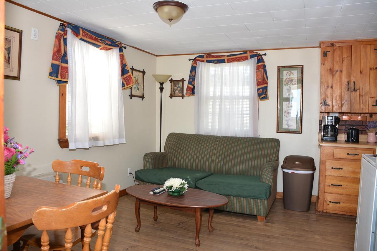 Little Miss Cottages Олд Орчард Бийч Екстериор снимка